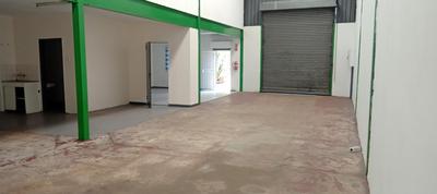 Industrial Property For Rent in Crown, Johannesburg